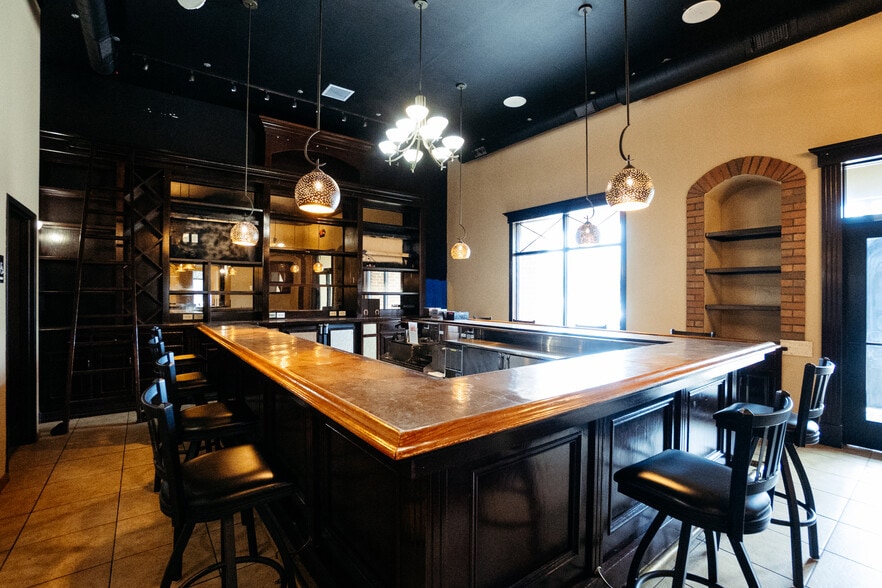 525 N Peters Ave, Fond Du Lac, WI for lease - Building Photo - Image 2 of 44