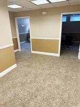 900 S Washington St, Falls Church, VA for lease Interior Photo- Image 2 of 5