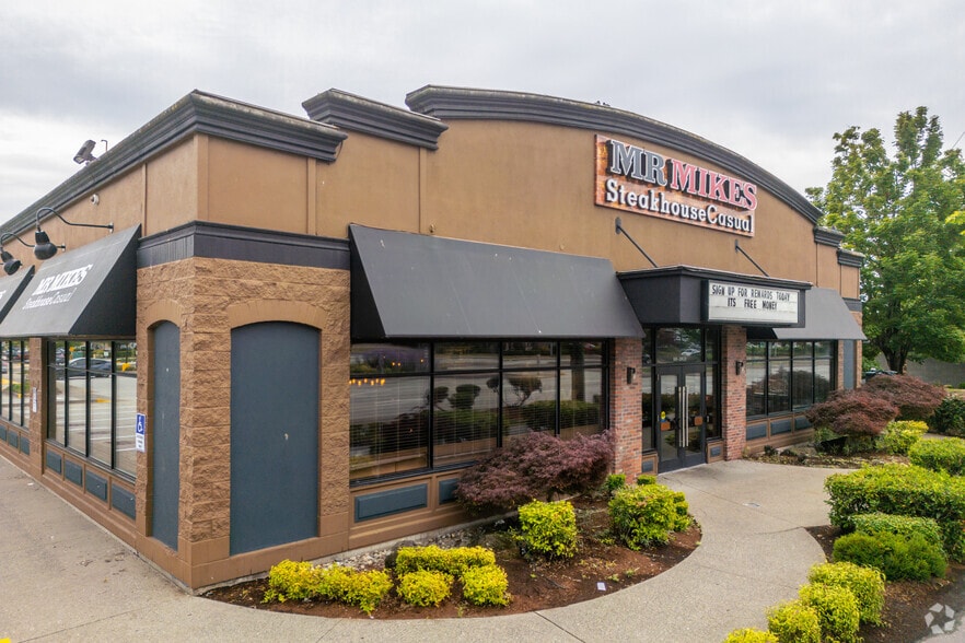 20020 Willowbrook Dr, Langley, BC for sale - Building Photo - Image 1 of 1