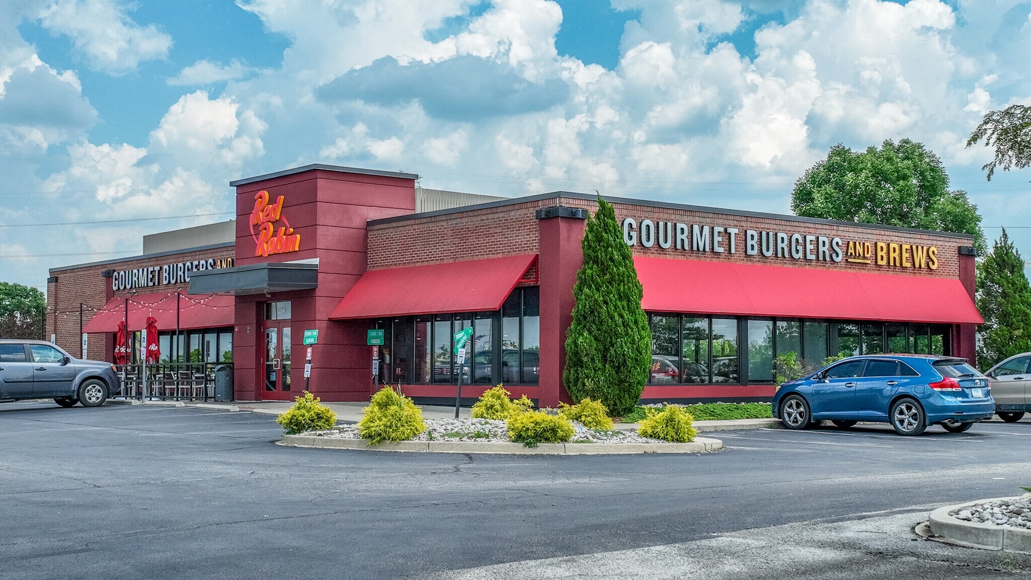 1354 Veterans Rd, Clarksville, IN for sale Building Photo- Image 1 of 1