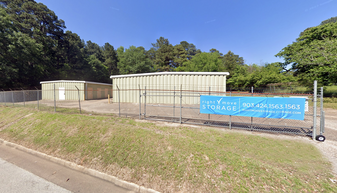 2202 S Green St, Longview TX - Self Storage Facility