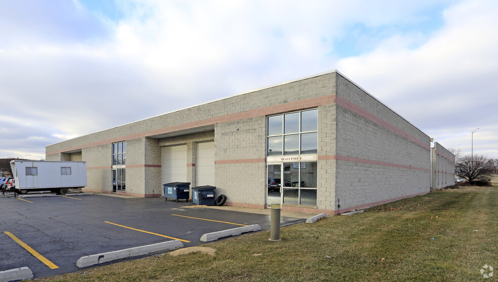 12549 Holiday Dr, Alsip, IL for lease - Primary Photo - Image 1 of 3