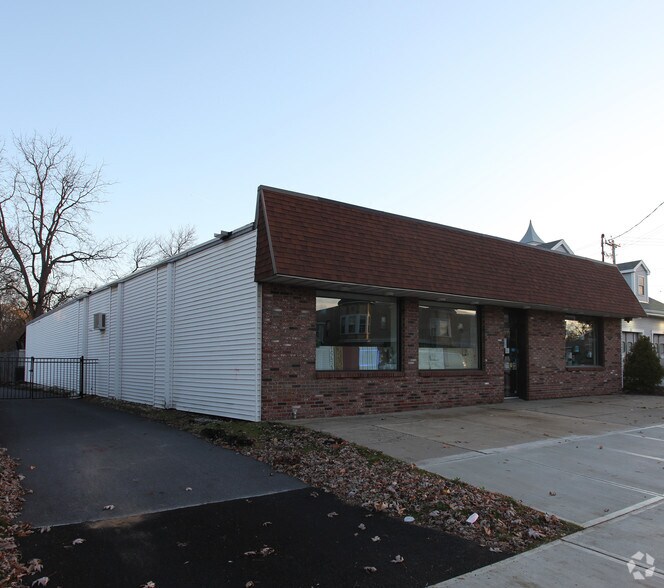 1729 Union St, Schenectady, NY for sale - Primary Photo - Image 1 of 1