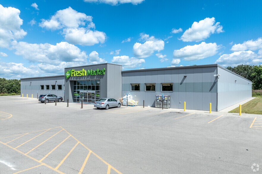 1975 Three Elms Park Rd, Independence, IA for sale - Primary Photo - Image 1 of 1