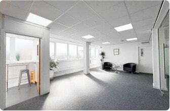 43-51 Shakespeare St, Southport for lease Interior Photo- Image 2 of 13