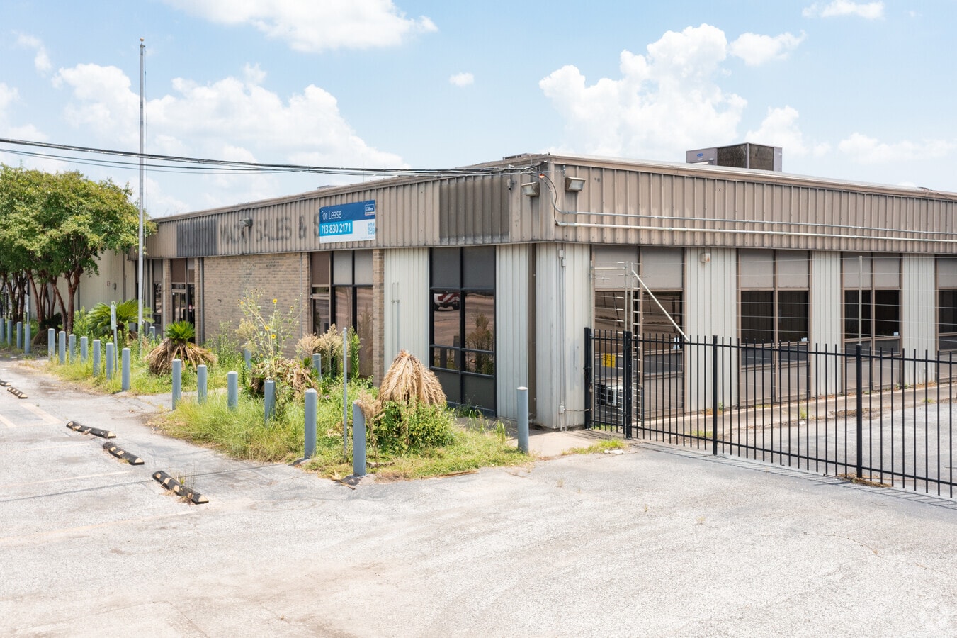 5216 Mccarty St, Houston, TX 77013