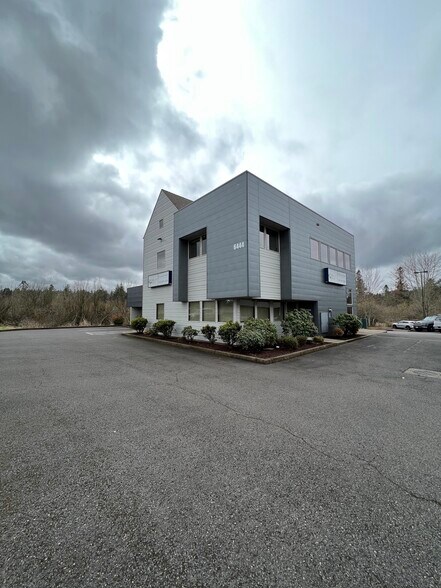 6444 Fairway Ave SE, Salem, OR for sale - Building Photo - Image 1 of 1