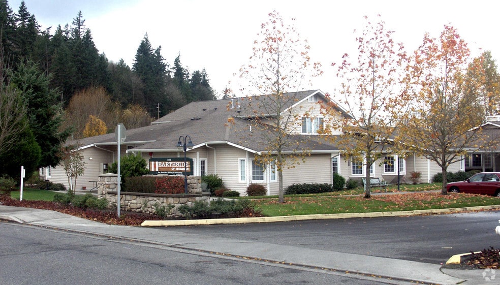 780 NW Juniper St, Issaquah, WA for sale - Primary Photo - Image 2 of 3