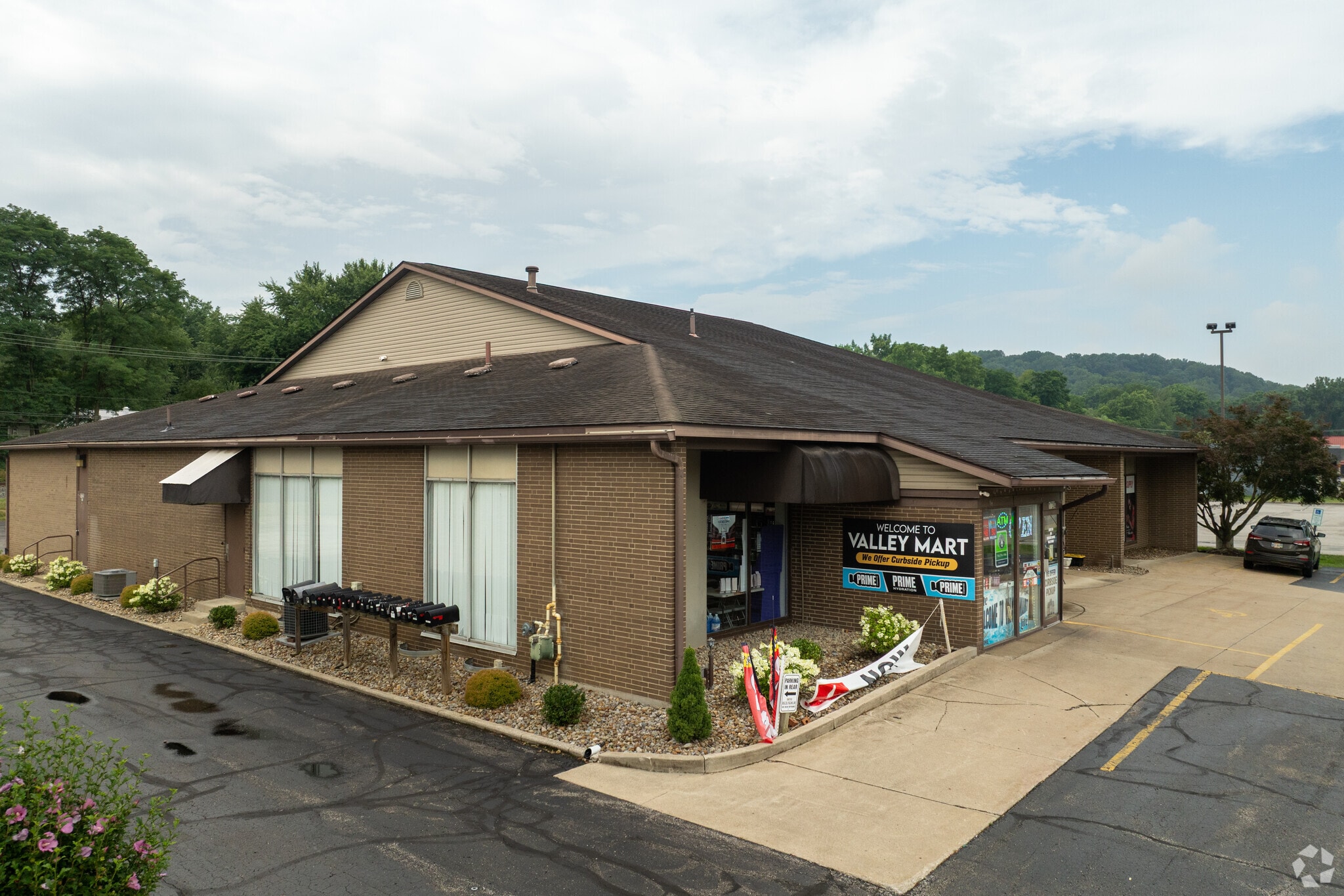 1720 Merriman Rd, Akron, OH for lease Primary Photo- Image 1 of 6