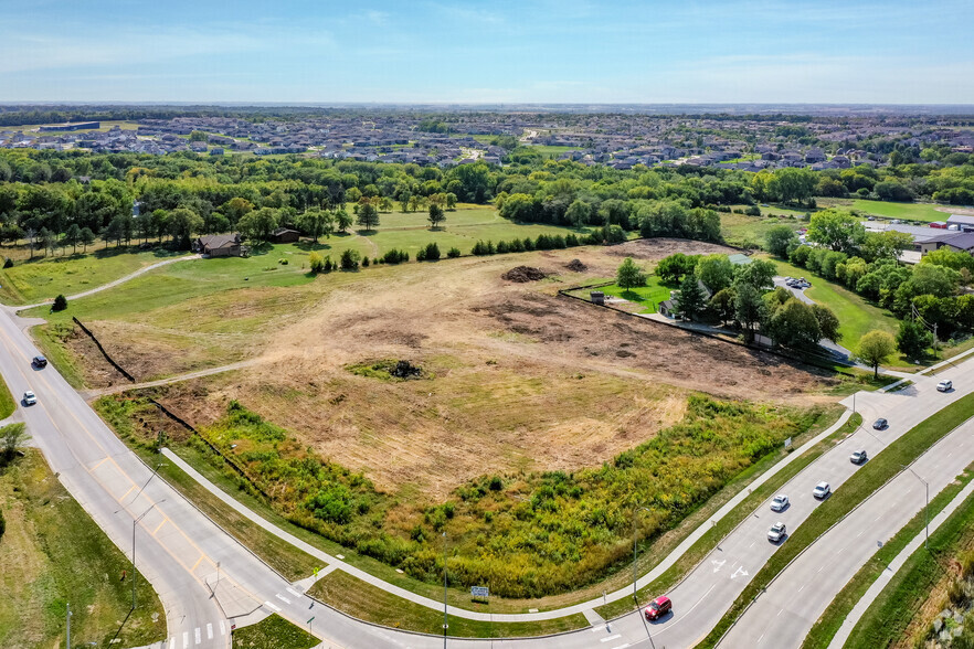 70th & Pine Lake Rd, Lincoln, NE for lease - Building Photo - Image 2 of 17