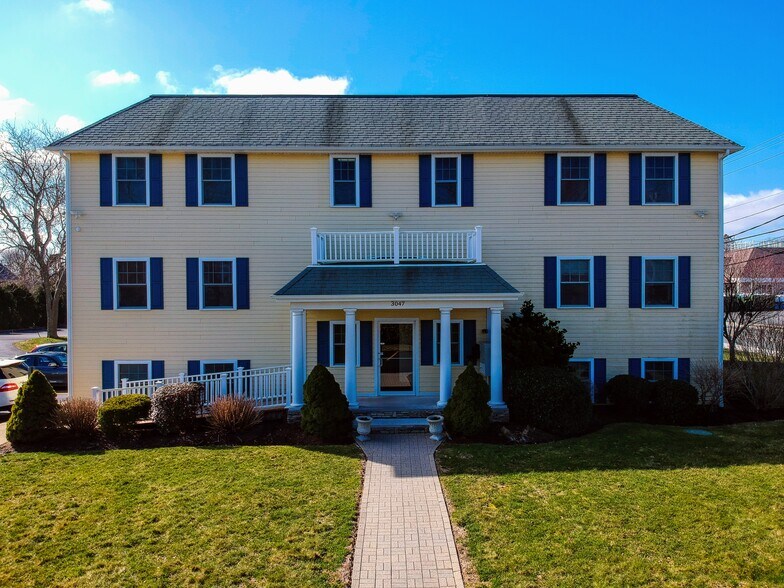 3047 E Main Rd, Portsmouth, RI 02871