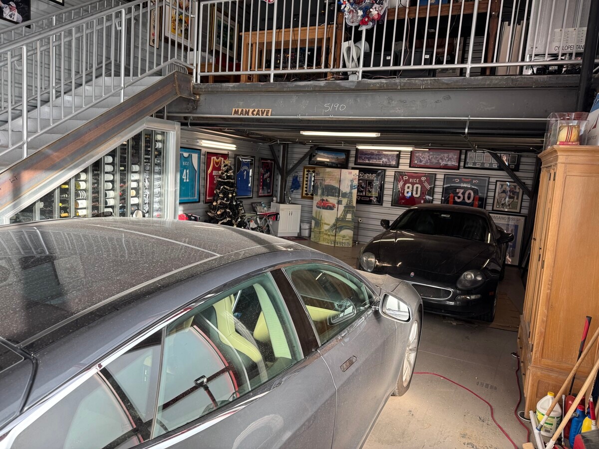 13303 E Adam Aircraft Cir, Englewood, CO 80112 - Unit D-65 - - Interior Photo - Image 1 of 3