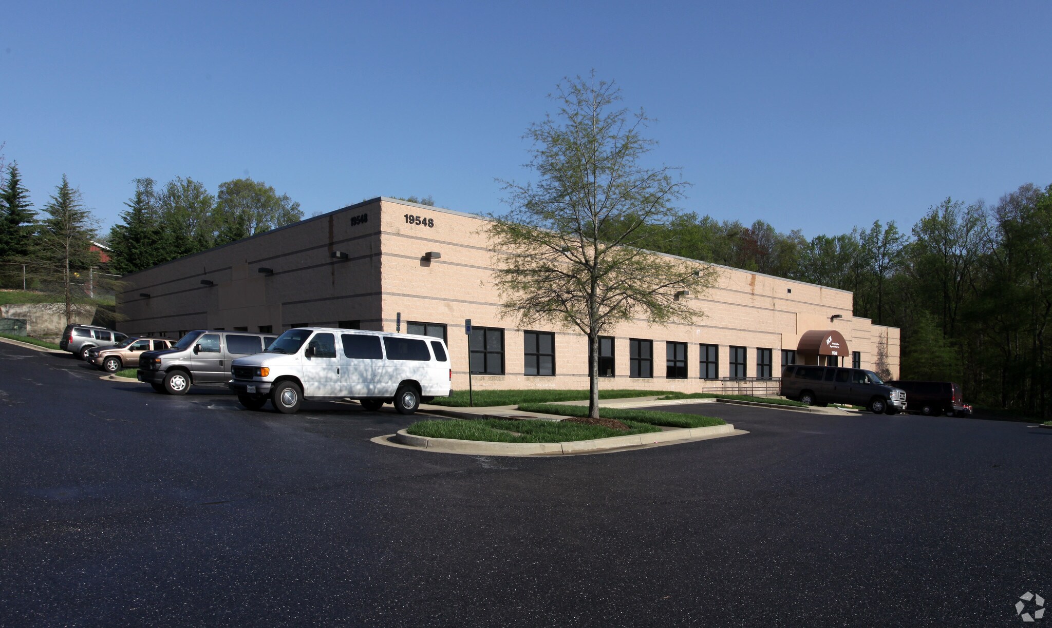 19548 Amaranth Dr, Germantown, MD for sale Primary Photo- Image 1 of 1