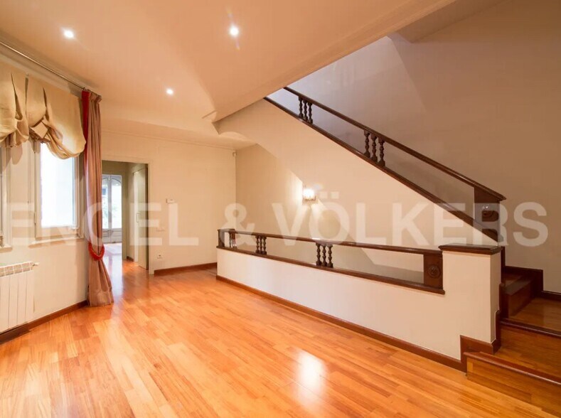 Office in Barcelona, Barcelona for sale - Interior Photo - Image 2 of 5