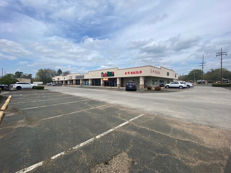 101-109 W US Highway 80, White Oak, TX for sale - Primary Photo - Image 1 of 1