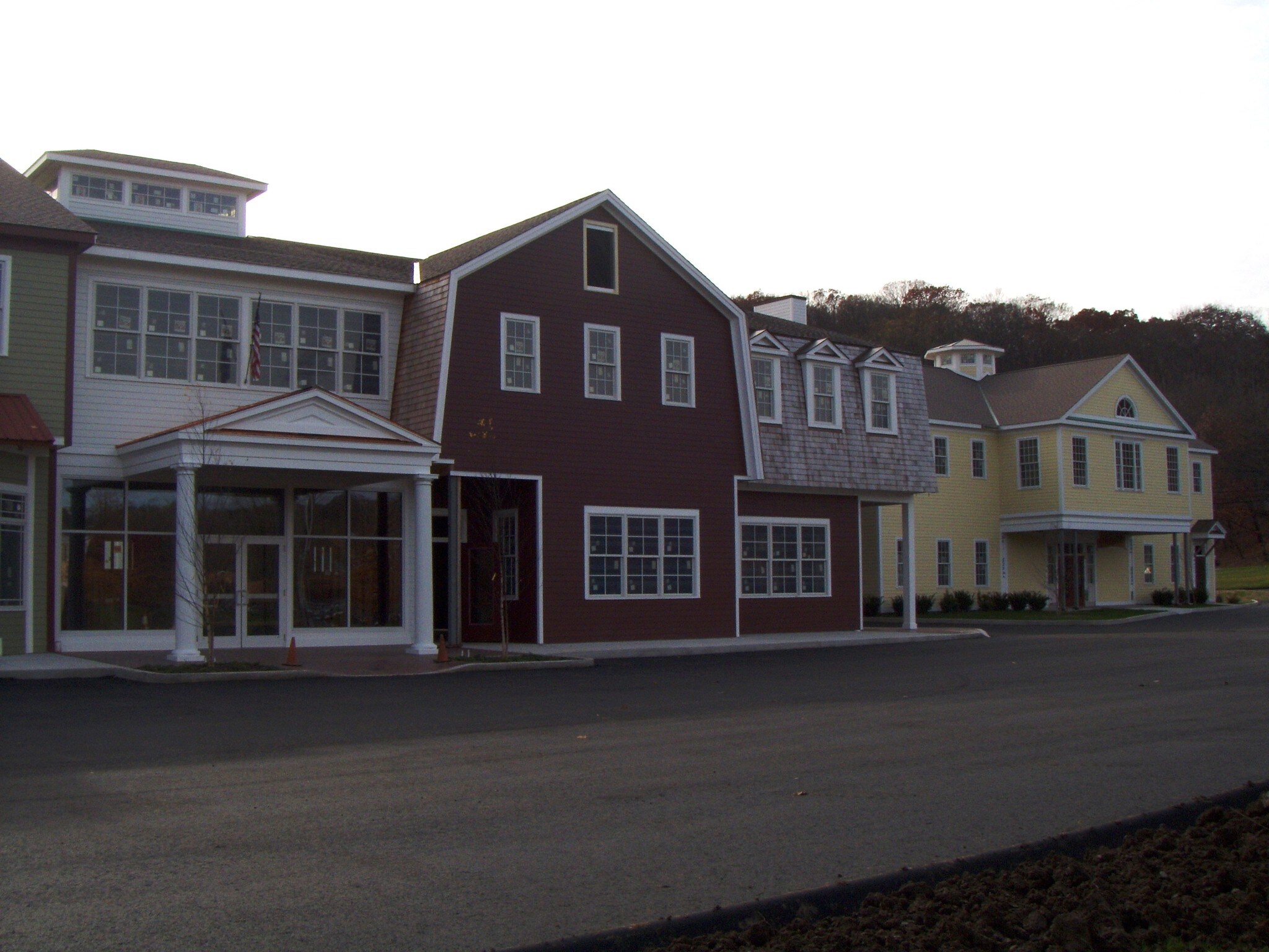 245 Amity Rd, Woodbridge, CT 06525 Retail for Lease