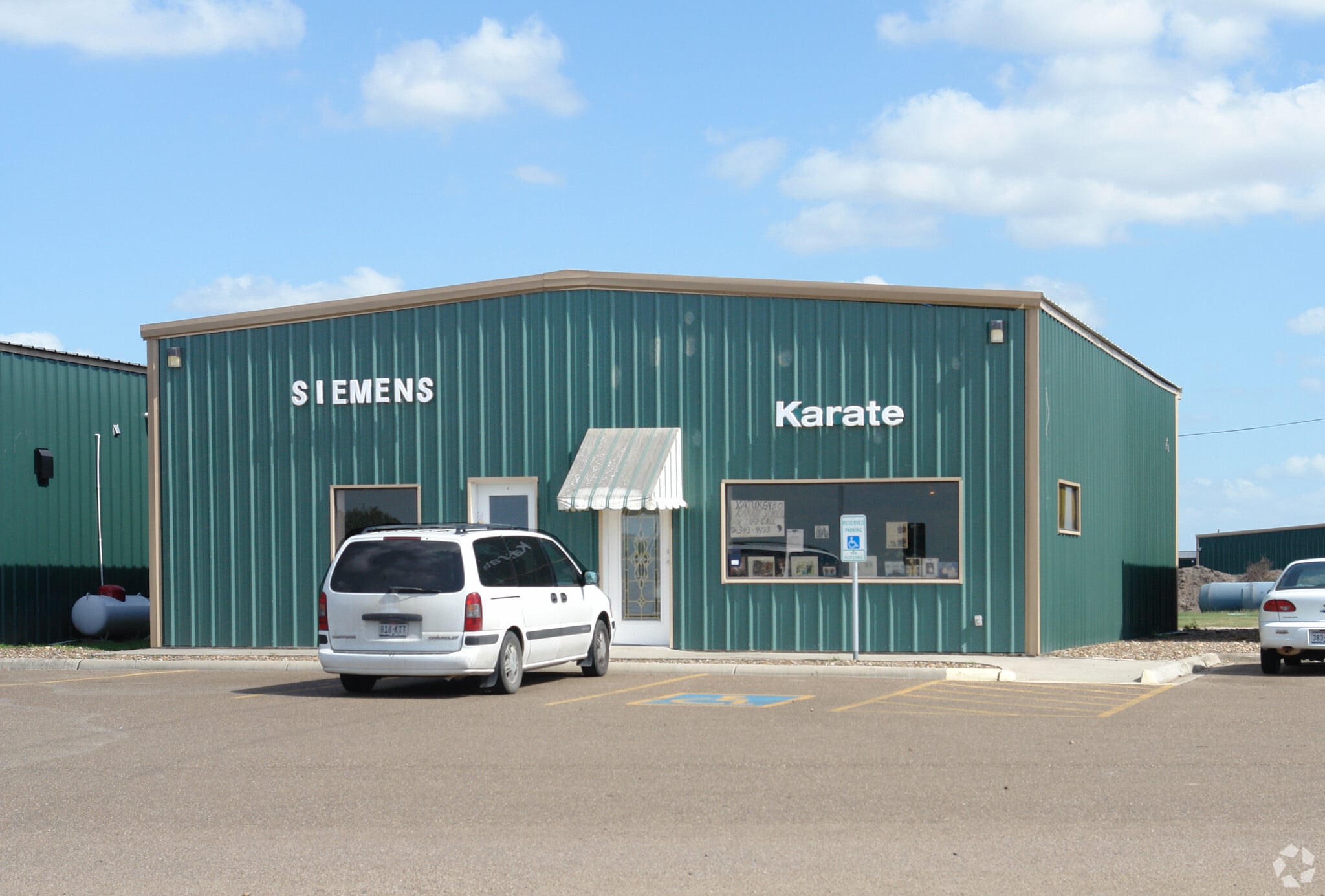 2805 W Us-83, La Feria, TX for sale Primary Photo- Image 1 of 1