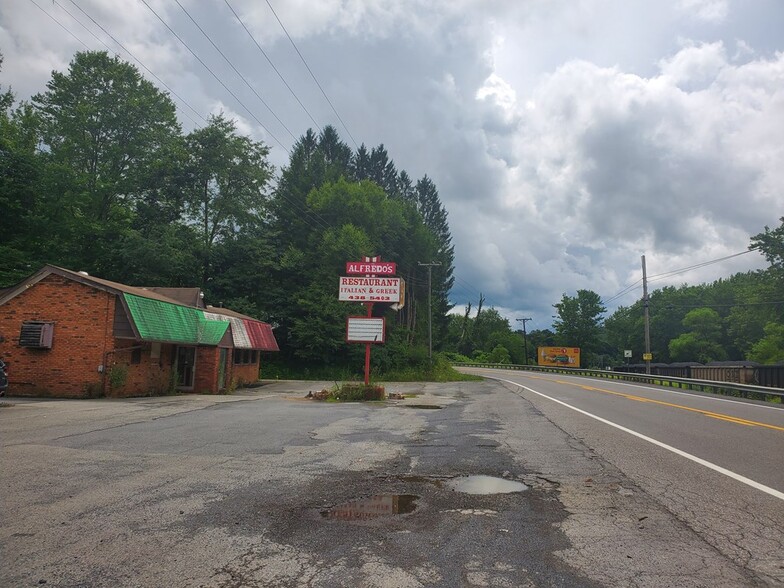 1100 Main St, Rainelle, WV for sale - Building Photo - Image 2 of 8