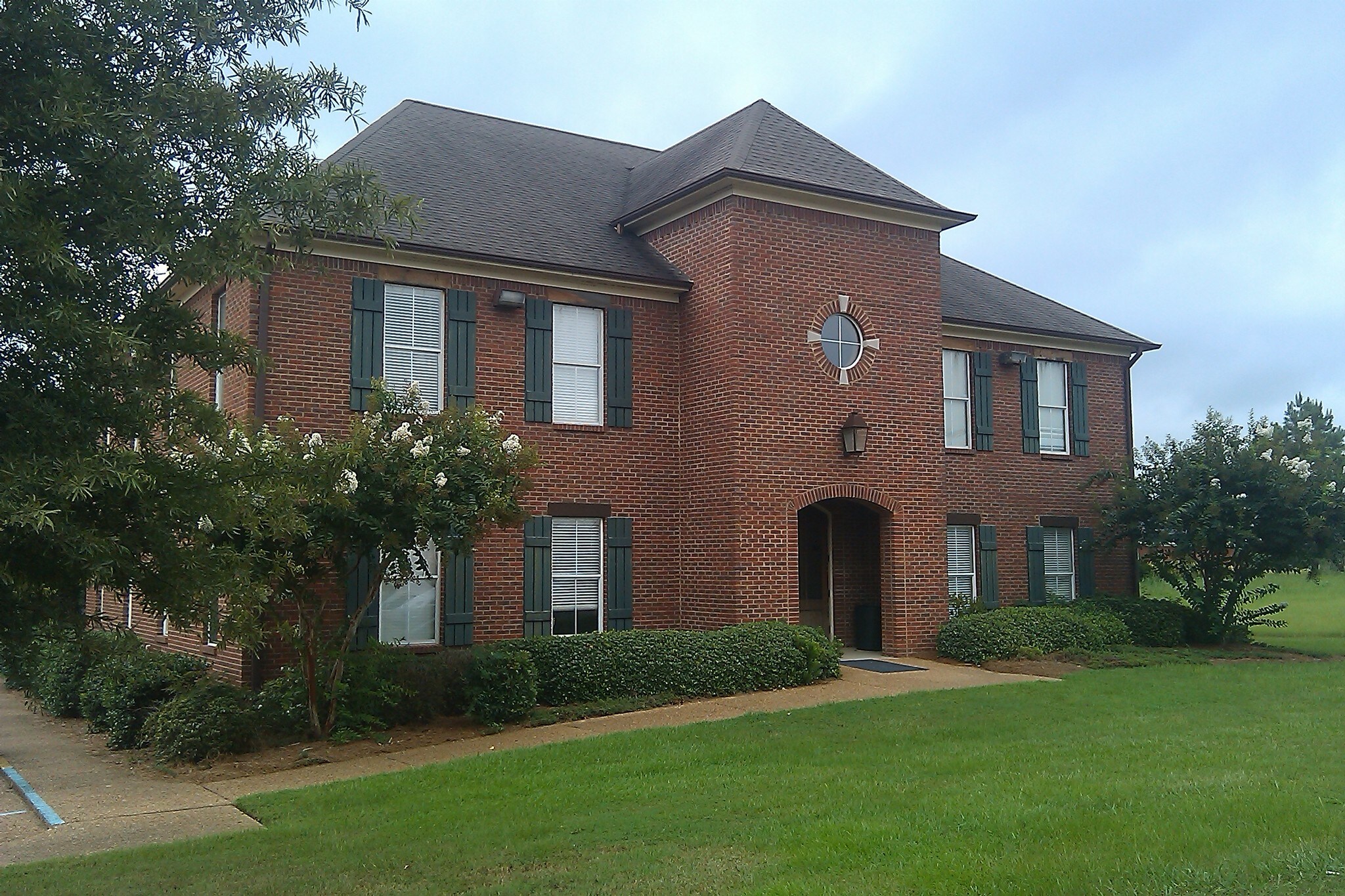 129 Executive Dr, Madison, MS for sale Building Photo- Image 1 of 1
