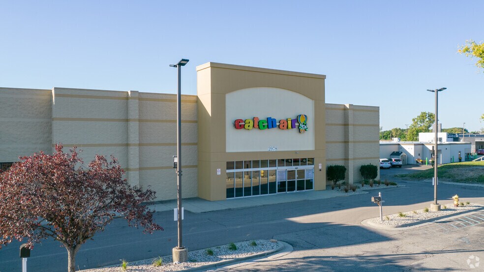 2978-2994 28th St SE, Kentwood, MI 49512 | LoopNet - Carmax 28th Street Southeast Kentwood Mi