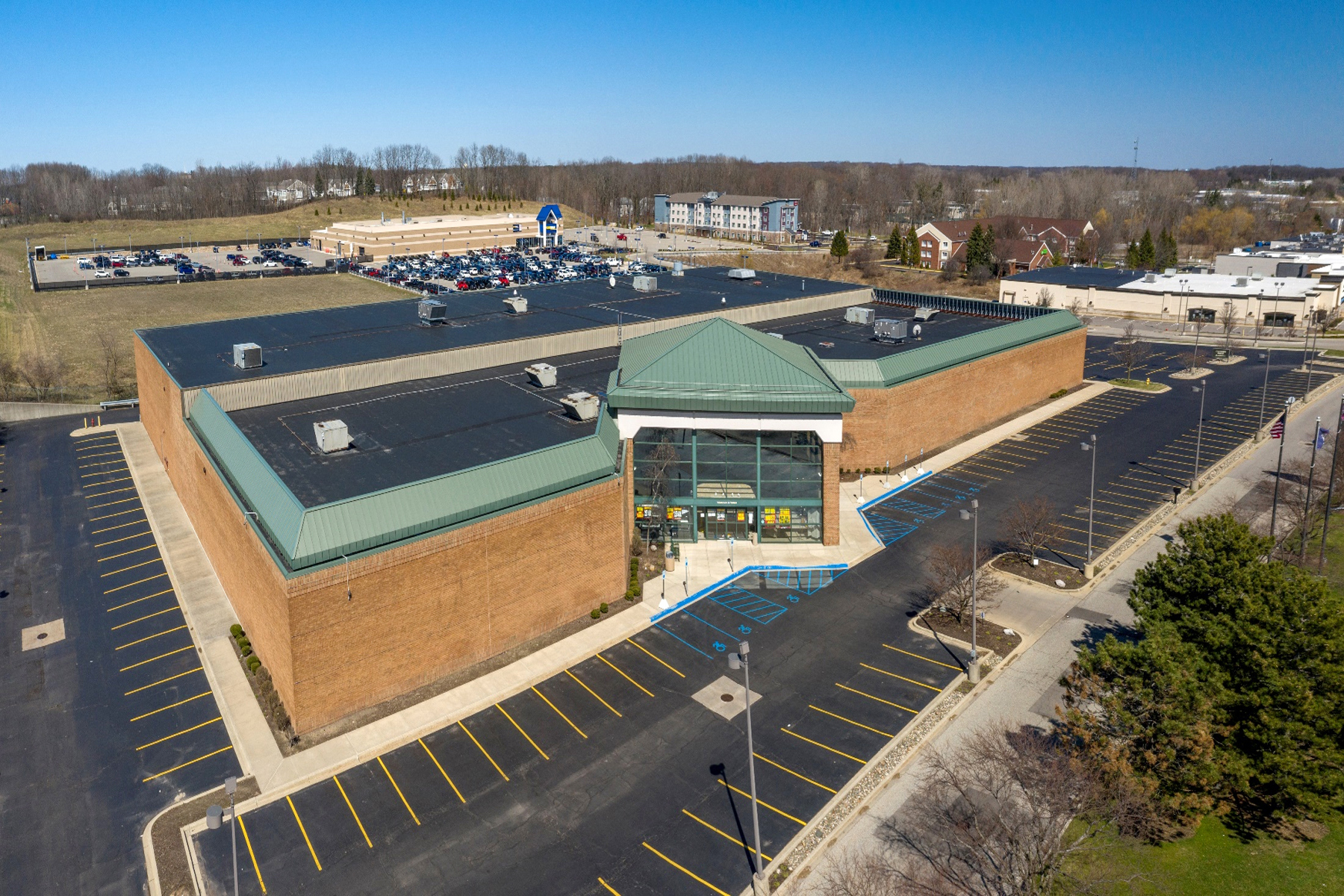 4375 28th St SE, Grand Rapids, MI for sale Primary Photo- Image 1 of 1