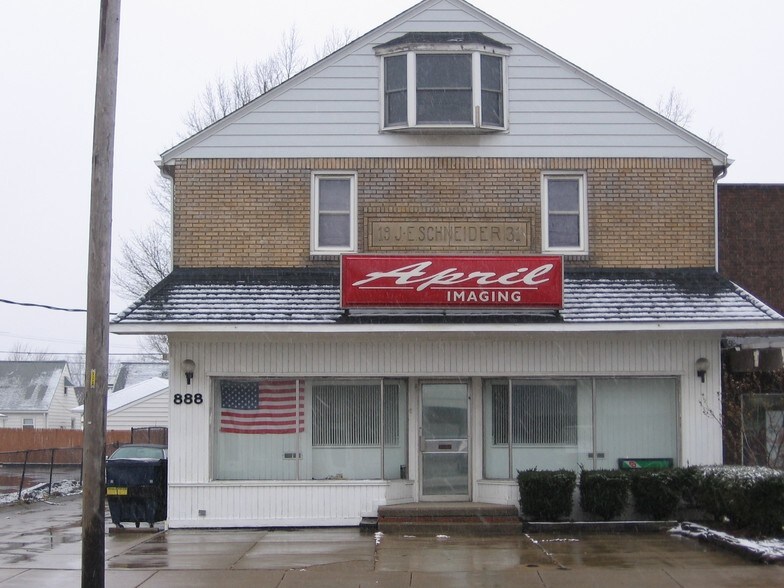 888 E 222nd St, Euclid, OH for sale - Building Photo - Image 1 of 1