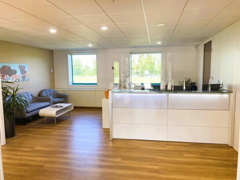 Office in Évry-Courcouronnes for lease - Interior Photo - Image 3 of 10