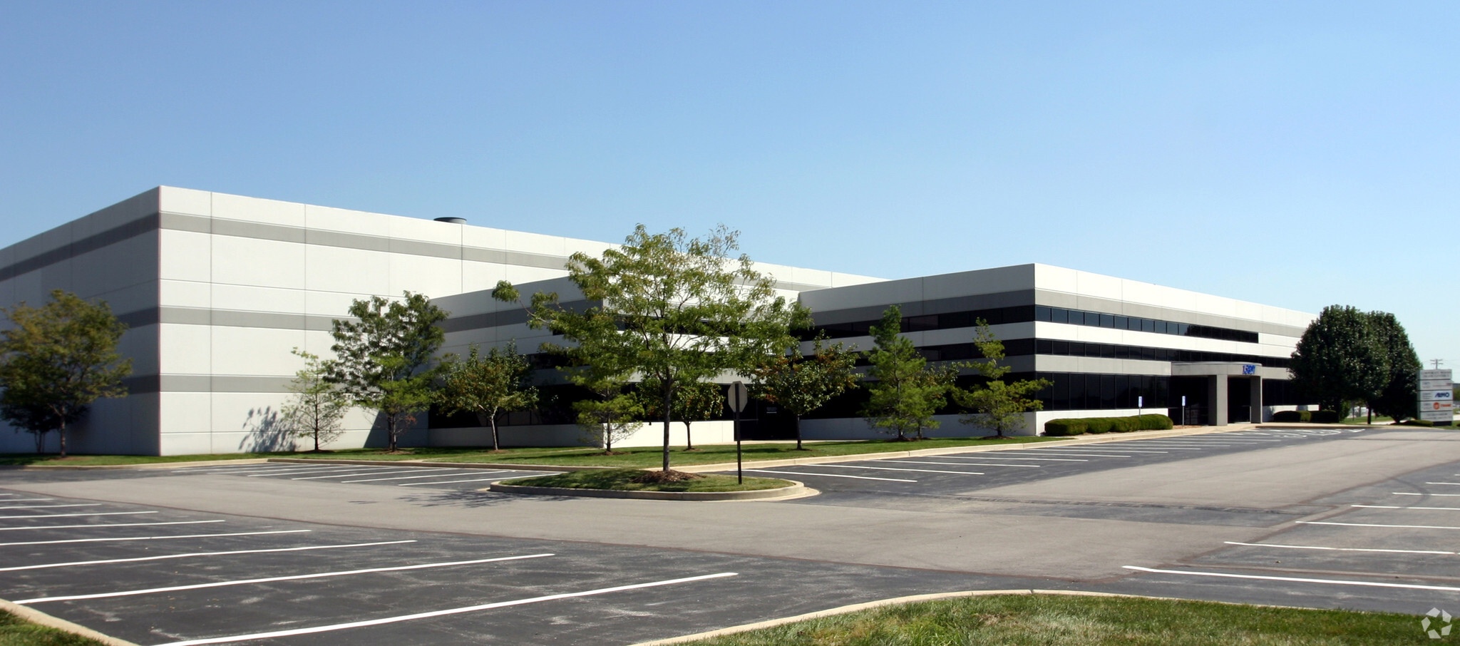 13875-13899 Corporate Woods Trl, Bridgeton, MO for sale Building Photo- Image 1 of 1