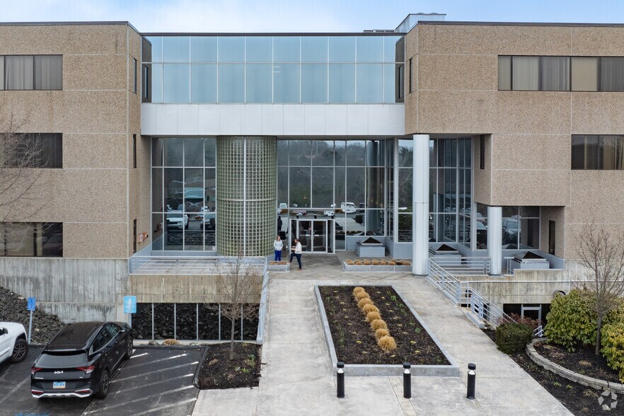 199 Rosewood Dr, Danvers, MA for lease - Building Photo - Image 3 of 11