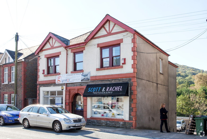 18 Cardiff Rd, Cardiff for lease - Building Photo - Image 3 of 5