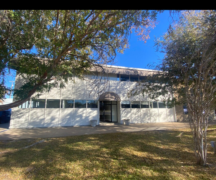 307 S Main St, Bryan, TX for lease - Building Photo - Image 2 of 2