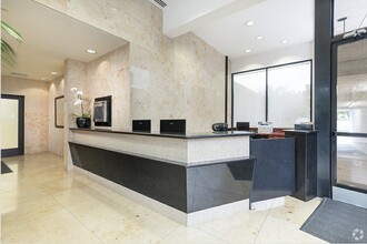 260 Newport Center Dr, Newport Beach, CA for lease Interior Photo- Image 1 of 6