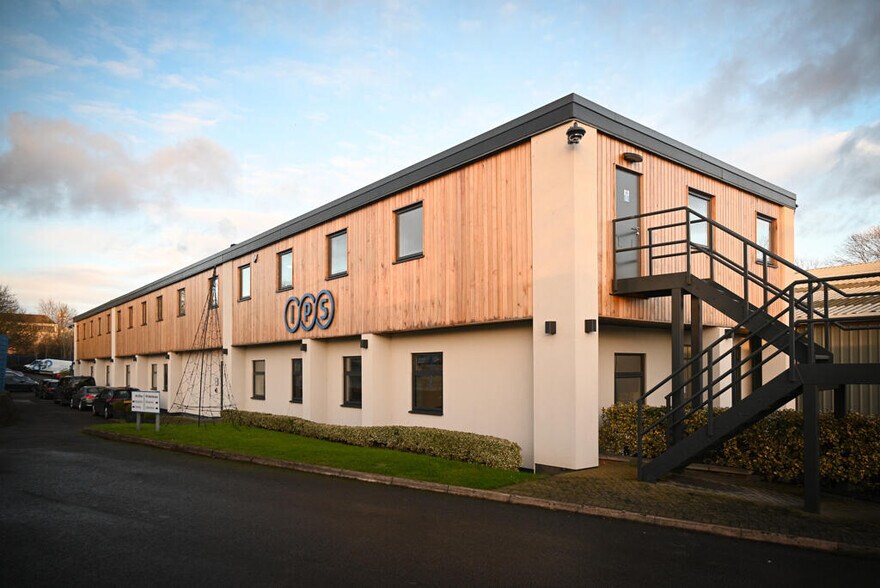 29 Mount Ave, Milton Keynes for lease - Building Photo - Image 2 of 4