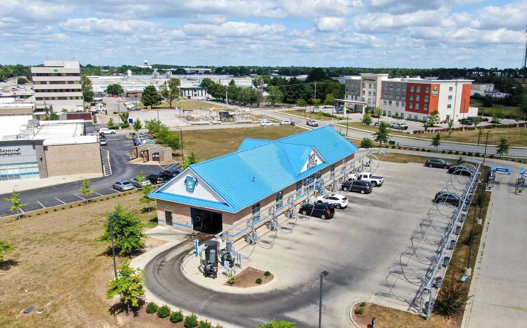 402 Kroger Way, Versailles, KY for sale Primary Photo- Image 1 of 3