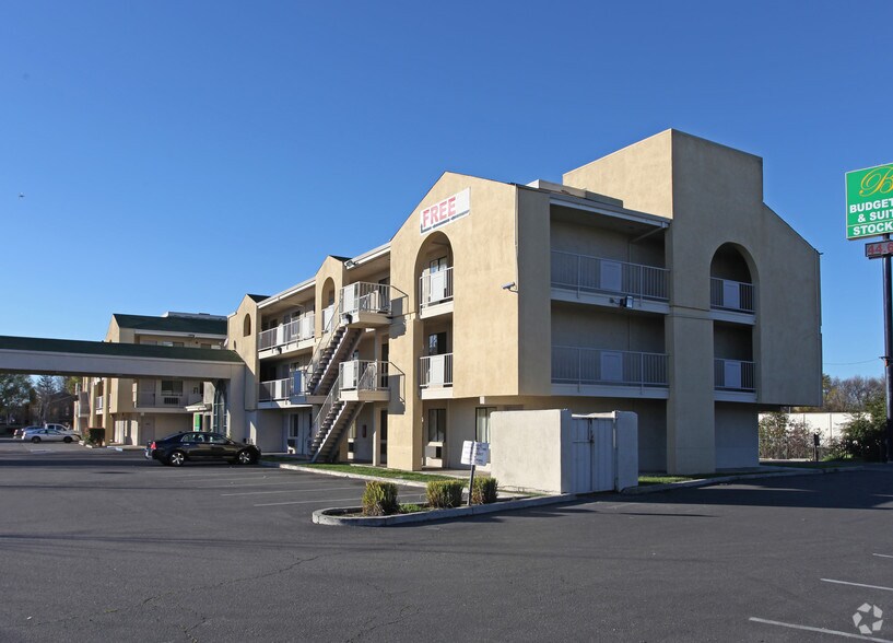 3473 W Hammer Ln, Stockton, CA for sale - Building Photo - Image 1 of 1
