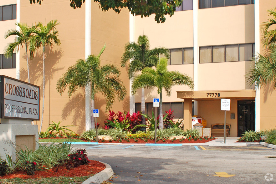 7777 N Davie Rd Ext, Davie, FL for lease - Building Photo - Image 3 of 10
