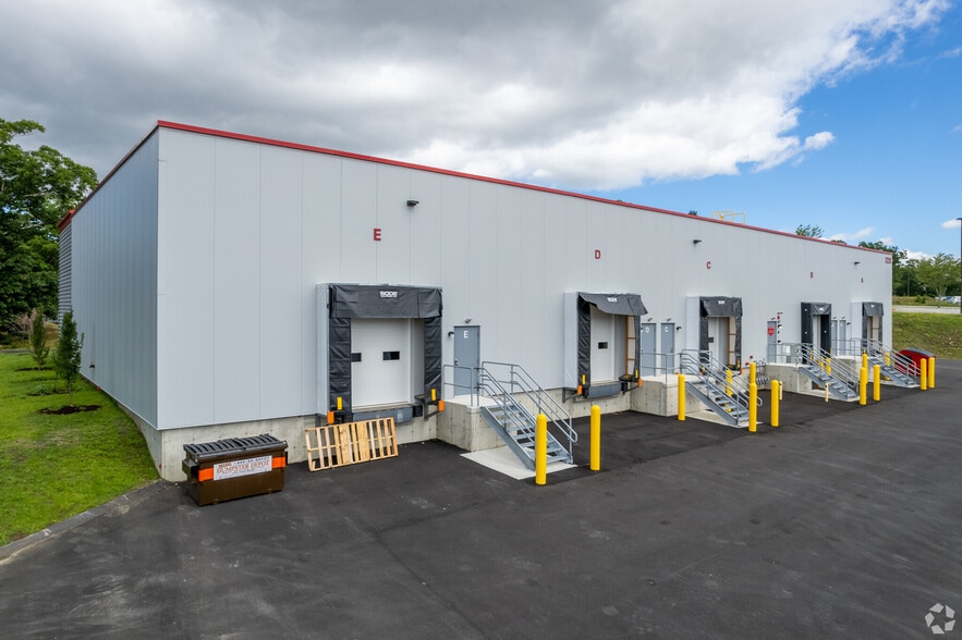 220 - 306 Innovative Way, Nashua, NH for lease - Building Photo - Image 2 of 6