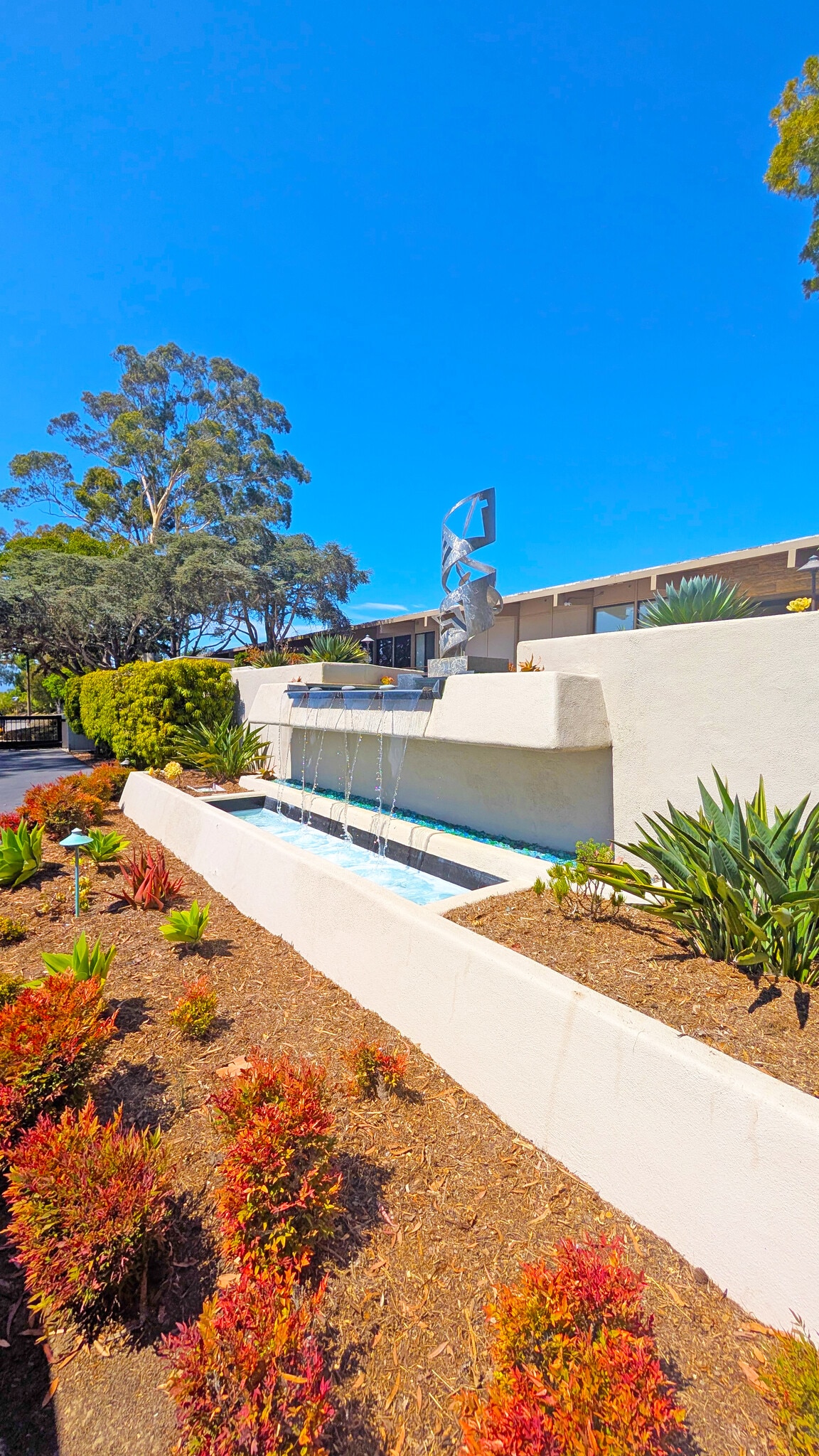 800 Miramonte Dr, Santa Barbara, CA for lease Interior Photo- Image 1 of 11