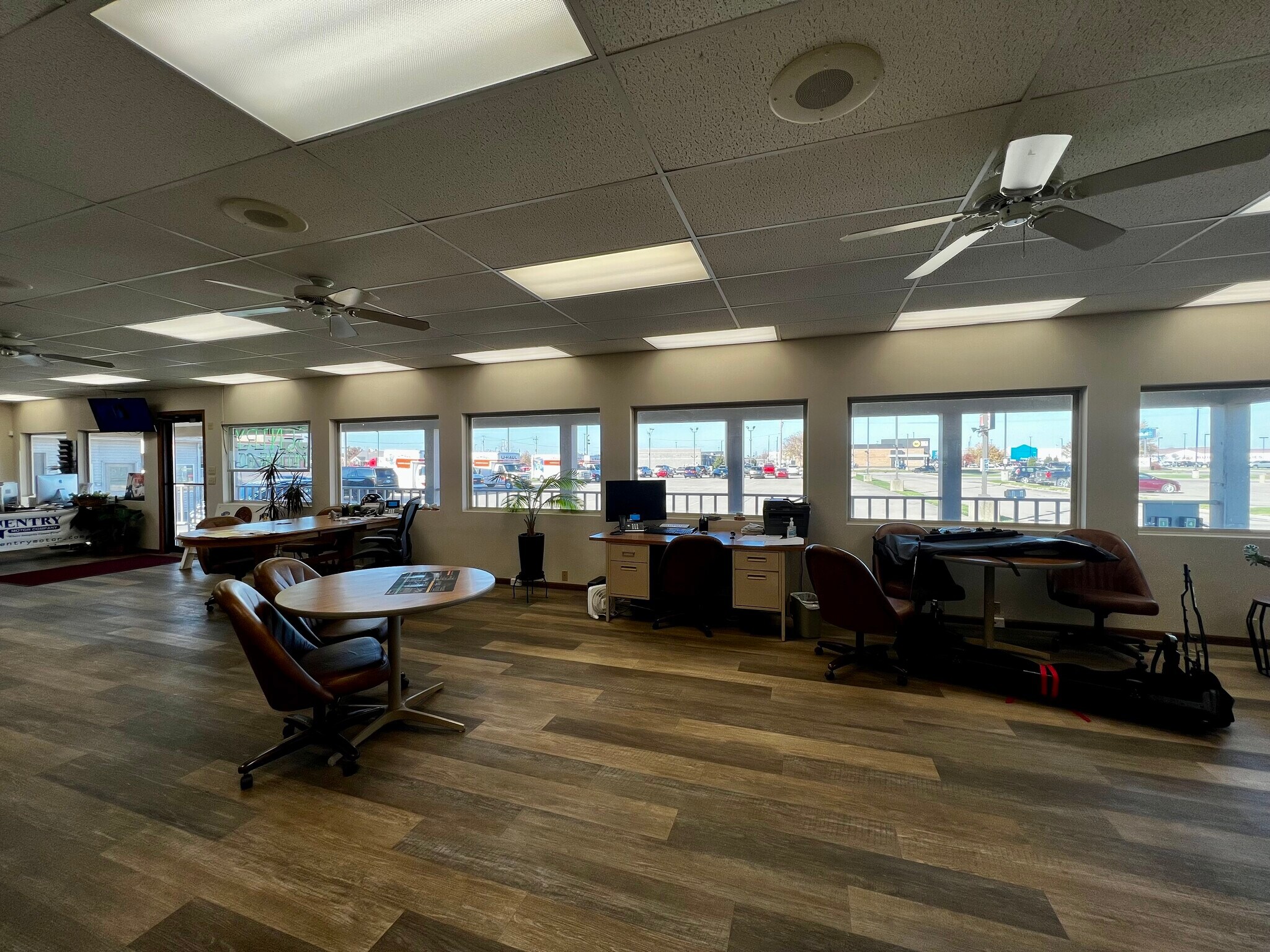 1719 E Jackson St, IL 61455 Gentry Motors