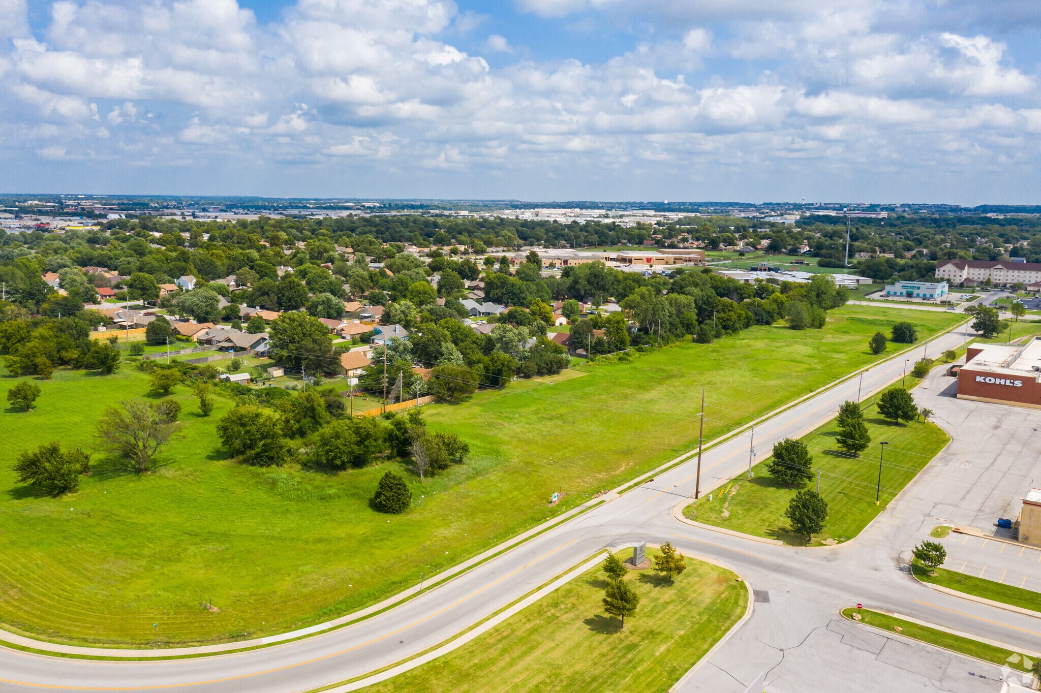 Tulsa Commons portfolio of 8 properties for sale on LoopNet.com Building Photo- Image 1 of 14