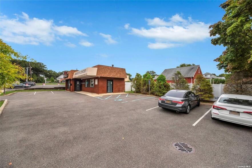 1221 Route 25A, Smithtown, NY for sale - Building Photo - Image 3 of 35