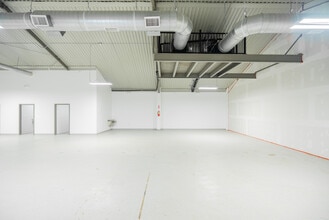 2403 Washington St, Waller, TX for lease Interior Photo- Image 2 of 9