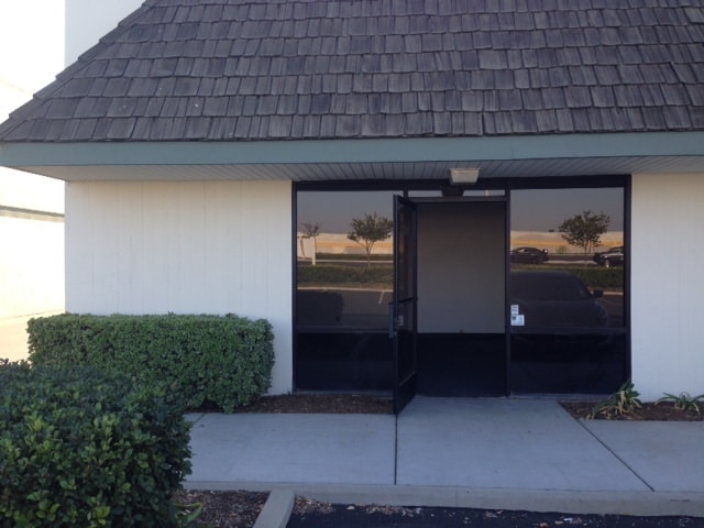 6666-6680 Van Buren Blvd, Riverside, CA for lease Interior Photo- Image 1 of 4