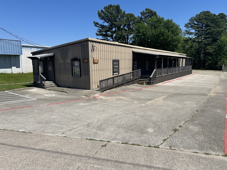 2718 Gilmer Rd, Longview, TX for lease - Building Photo - Image 3 of 26