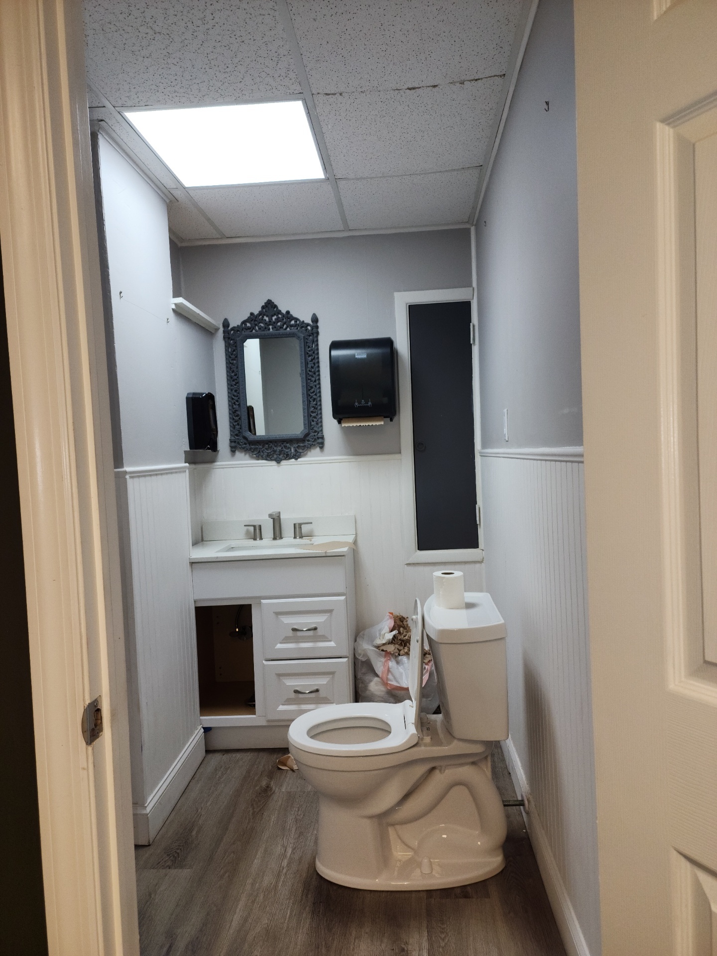 43 Mays Landing Rd, Somers Point, NJ for lease Interior Photo- Image 1 of 8