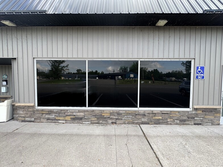 2488 Grand Island Blvd, Grand Island, NY for lease - Building Photo - Image 2 of 7