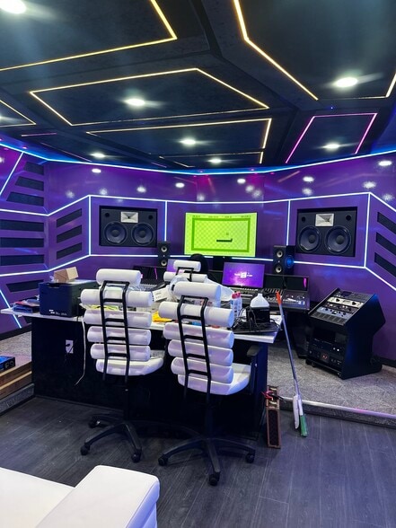 7156 Lawndale St, Houston, TX for sale - Interior Photo - Image 3 of 10