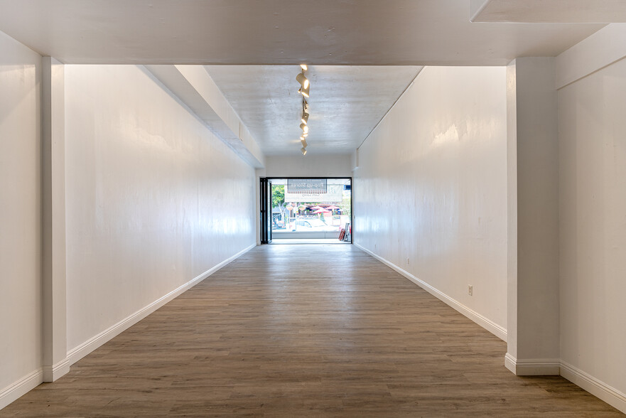 7444-7470 Girard Ave, La Jolla, CA for lease - Interior Photo - Image 2 of 5