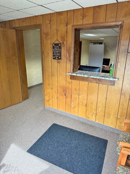 38851-38855 Harper Ave, Clinton Township, MI for lease - Building Photo - Image 3 of 13