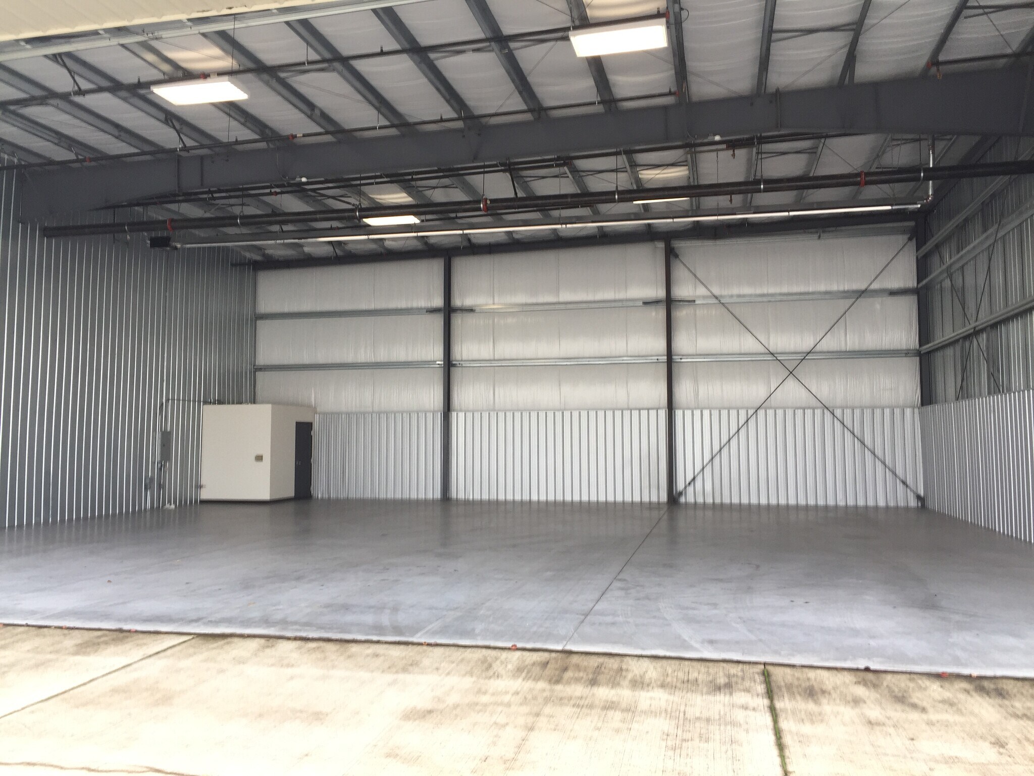 22320 Yellow Gate Ln NE, Aurora, OR for sale Primary Photo- Image 1 of 1